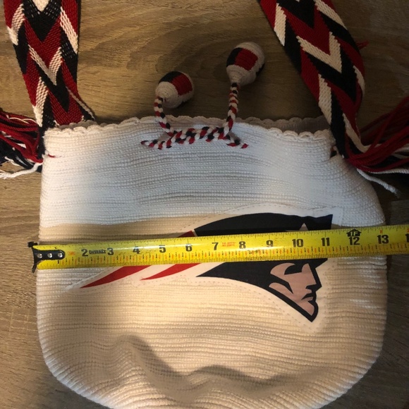 PATRIOTS/ Authentic handmade Wayuu bag/ White- Dark blue- red/ Size M. - Picture 4 of 6